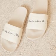 bfbb848e1bcbffd2b1f1798f91ea8ab787c12dd3_CMO1155_3_prettylittlething_beige_slogan_sliders