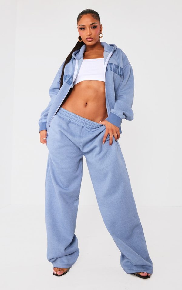 c1112222306ab96fbb0d5253af415851699ab312_CNH8247_3_prettylittlething_shape_petrol_blue_embroidery_washed_zip_through_hoodie