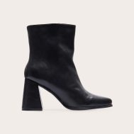 c231faa19c63bf4889da9d1b80540832354ab803_CNH5425_1_black_wide_fit_pu_square_toe_block_heeled_ankle_boots