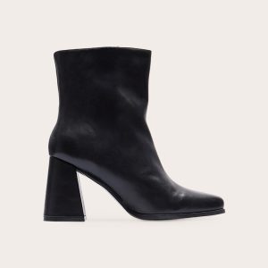 Black Wide Fit PU Square Toe Block Heeled Ankle Boots