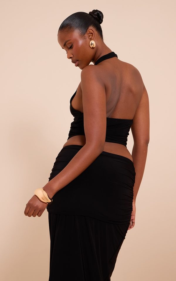 c26790f185a56ac9d63a8860935a2e34b89b78eb_CNM5200_2_black_gold_front_ring_detail_halterneck_top