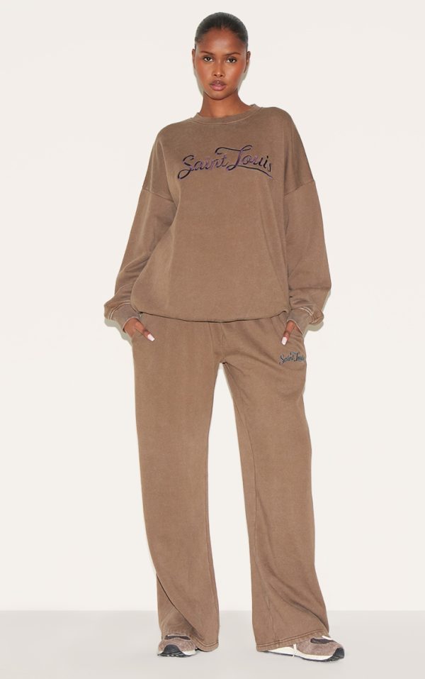 c2e14ad247b0cda4985ef0ba8bcf1170d430226b_CNM4686_3_taupe_saint_louis_embroidered_sweatshirt