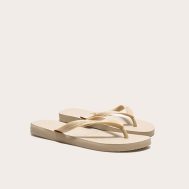 c3d166133566523c53cf4522ea0675c6b111c526_CNH2820_2_sand_havaianas_top_classic_flip_flops