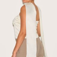 c4ca994057ab496649ed7c524572835e373fed61_CNM3409_2_plus_cream_hook_and_eye_detail_ruched_corset-1