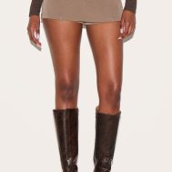 c4f7be5ae28f0fb9a6b060933c03d0b66394250d_CNL3580_2_brown_tailored_woven_belt_detail_skort