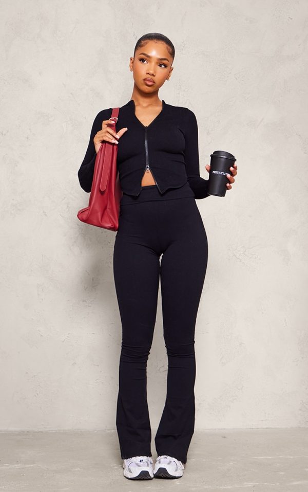 c68077f6983eed032cb850857a305a3e72fbdeee_CMU1771_1_black_contour_rib_double_zip_top