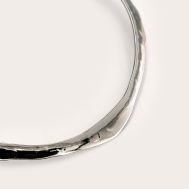 c69dd6a288453596b93c0f6314e31720ba8711bd_CNM2802_2_silver_metal_texture_choker