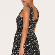 c7357af944336dfff7db1d811eb9c851b63812a1_CNM3459_2_petite_black_floral_detail_mini_shift_dress
