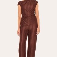 c776a4e4d3e05f367a8e6dd9a488b83f05147adf_CNN1060_3_petite_chocolate_asymmetric_textured_off_shoulder_top