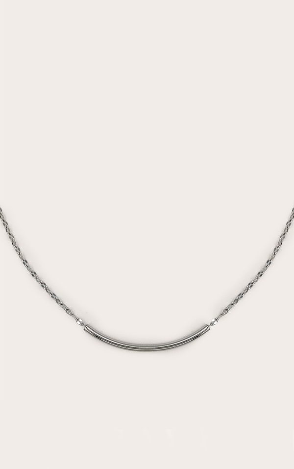c792e15f4c28dd9bad3734c89897f3fe151e5493_CNL7909_2_silver_metal_bar_detail_necklace