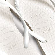 c80a331093c154216138133dc86d466a7fd80951_CNM1814_4_white_havaianas_slim_square_flip_flops