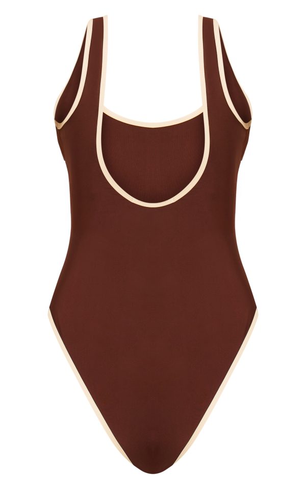 c88d1aed6d0b4da59b7ca3b6f51788c15cfb81e3_CNM7167_6_chocolate_contrast_binding_scoop_back_swimsuit