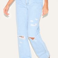 c965b152bfb6149f1393dd2f45e25fd0549f7095_CNL6886_2_light_blue_wash_distressed_style_boyfriend_jeans