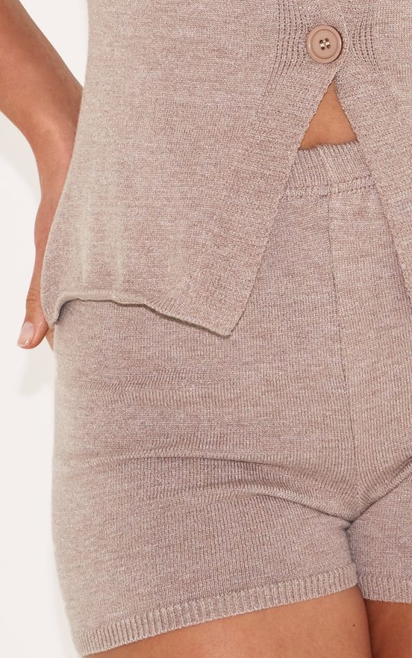 c9f6ebbbdfa49ec83137dd3b46be0cc2c034b0b7_CNM9877_5_tall_taupe_knitted_shorts
