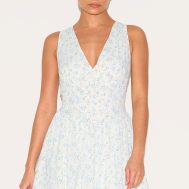 cb87740d08990753a4840ce40bfa28a39dc73ebf_CNM3458_1_petite_white_floral_detail_mini_shift_dress