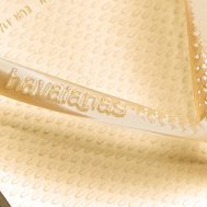 cc134132df73789f2d2e3c41c6882358a342ee0f_CNM1897_3_butter_yellow_havaianas_slim_flip_flops