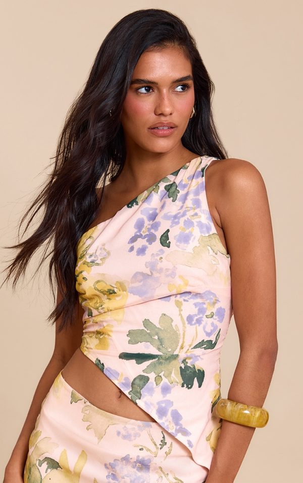 cc32dfa11cc4f0a7931bae6ad3503917d6725c2c_CNM9432_1_nude_floral_print_chiffon_asymmetric_top
