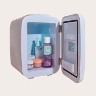 cd23688ac2d3be6ffe40166b453c4f4ef0f3d7ff_CMW1288_5_stylpro_beauty_fridge