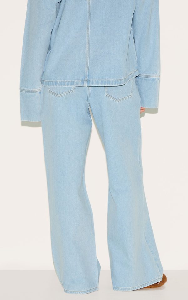 cd40e19d13327e79ec57ce2d1f13dc28e2ed24be_CNM0855_3_light_blue_high_waist_wide_leg_jeans
