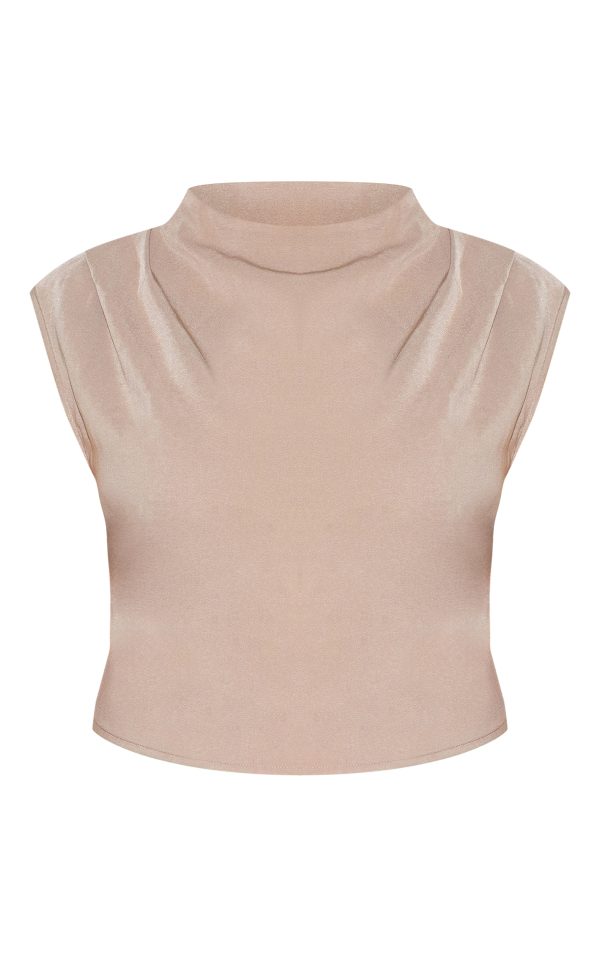 cd5ba0cd034c502770864571ba63f54772a3efad_CNM3407_5_plus_mushroom_woven_pleated_boxy_top