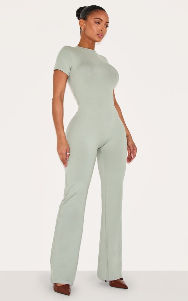 cda5fe02d1c9493c9fcc407106cded48dfef02f5_CNJ9420_3_shape_sage_green_sculpted_short_sleeve_jumpsuit