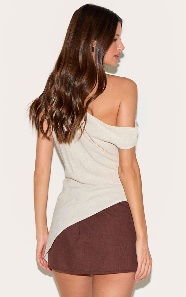 cea224bbc1f8478709706962b7602a14f010c931_CNN1288_2_taupe_lightweight_woven_one_shoulder_asymmetric_top