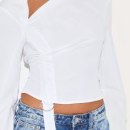 cf03ac1467425d96d8bcc26b5927ca4d61269d1d_CNK9594_4_white_ruched_buckle_asymmetric_shirt