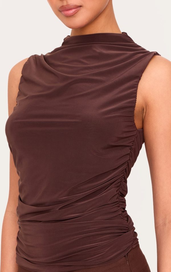 cf09594d89e25f264985ae3ee6311e68712da91d_CNM1498_4_chocolate_double_layer_slinky_ruched_detail_long_top-1