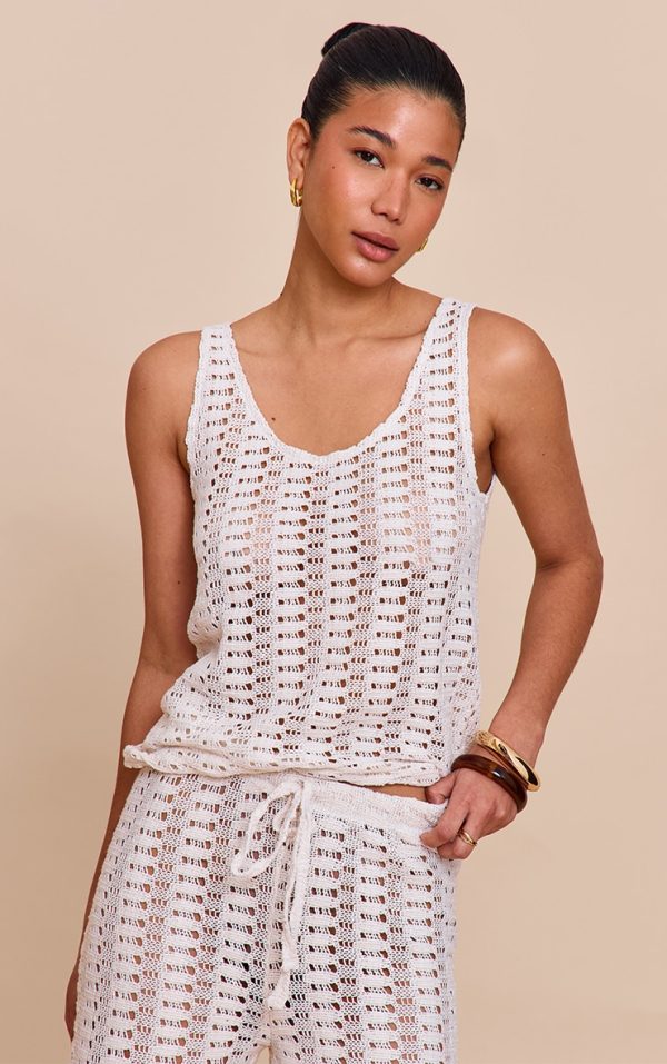 cfad7d3b8c373a030d7f2b4fd05978c6f43930f1_CNM8875_1_cream_scoop_neck_vest_top