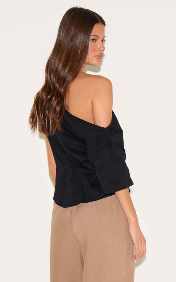 cfe2e4d73dda33954e0c53412709b11fc82df684_CNK9750_2_black_cinched_waist_structured_t_shirt