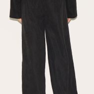d01ea2e1220347a392df496de2a92fa8ae7f68f7_CNM0139_3_black_peach_skin_woven_wide_leg_trousers