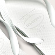 d0d956e2036e69f67d84727e844bfdaa4f80333d_CNM1879_4_white_havaianas_brazil_logo_flip_flops