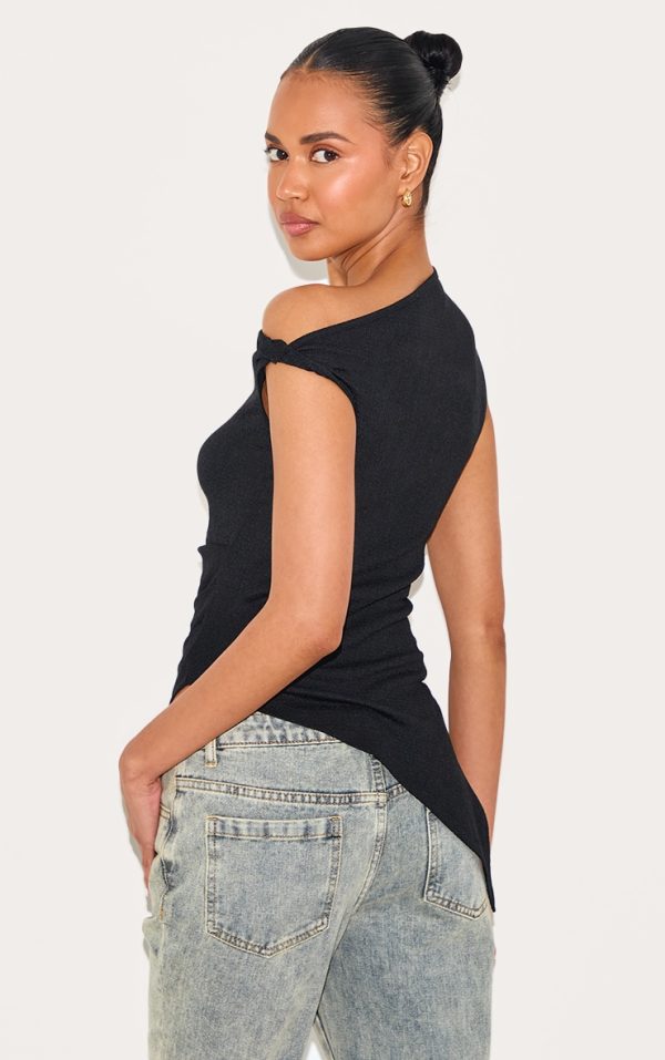 d0fe17dd6986856f03b204715424d223f10119da_CNM3772_2_black_textured_rib_twist_detail_asymmetric_longline_top-1