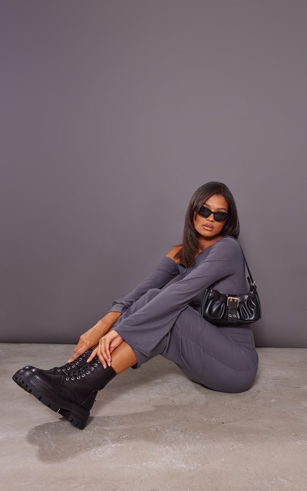 d12f4ff0e82cbef7e302370ad388c13ee76e3394_CNF5427_2_black_lace_up_chunky_sole_hiker_boots