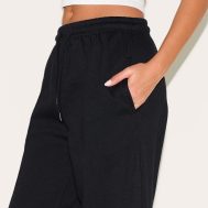 d1844c14e98fab284262fccf85147f35a0d6a3e1_CNL9046_4_black_wide_leg_seam_detail_joggers