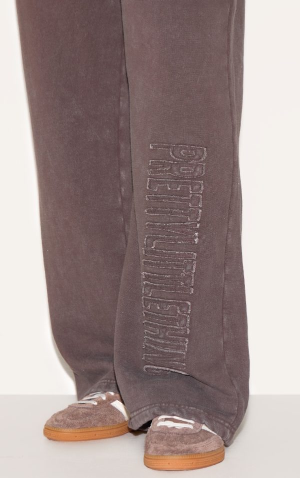 d25e1c5d9d74b6d74e4cb2a5aa25fd74450ebcd2_CNM1080_4_shape_chocolate_prettylittlething_joggers