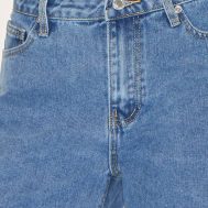d283d2d4174dc8f721f501fc8eb28539e9524cad_CNM3852_5_mid_blue_wash_low_rise_baggy_boyfriend_shorts