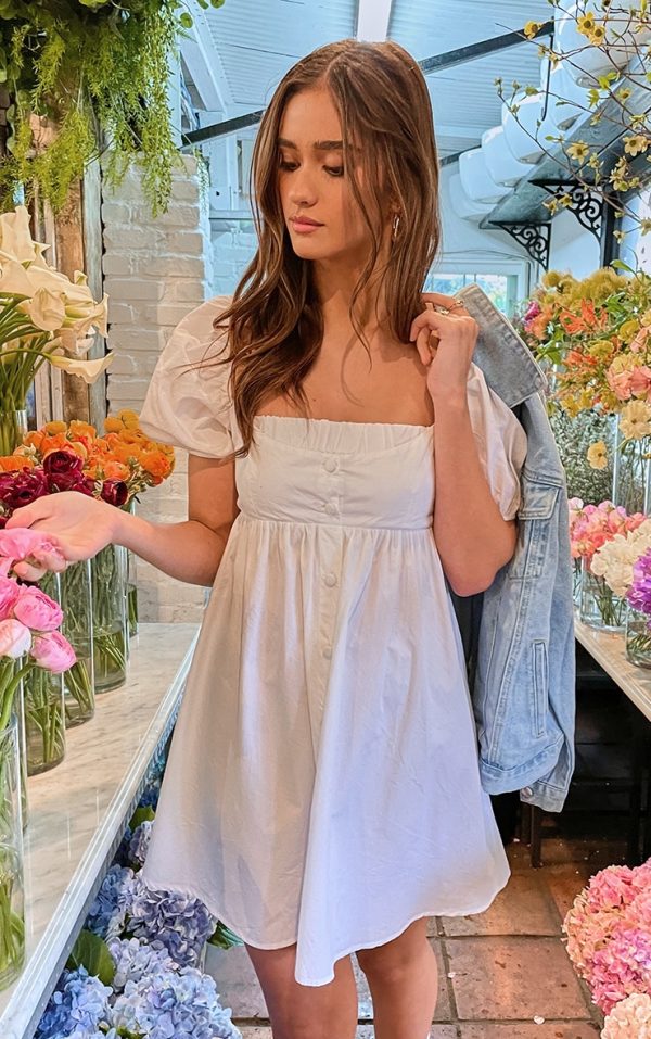 d4996d96b74e97937b43c791901ccb318c19843e_CNH8071_4_white_cotton_button_down_smock_dress