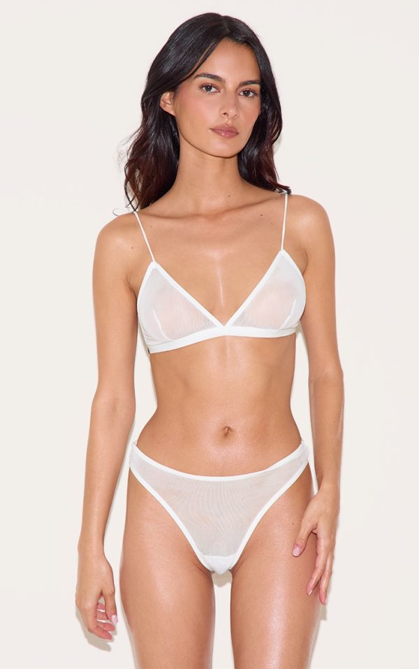 d5f3d8cabbdd0872c35b968e514ad4ff67c5cab1_CNL2425_1_white_mesh_basic_triangle_bra