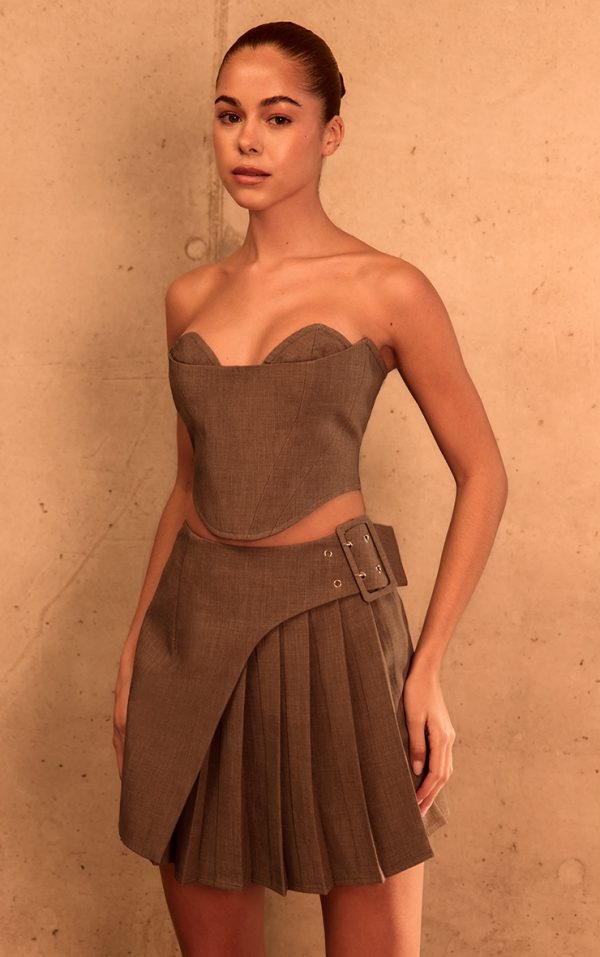 d6496015283558dada0ebf09fa5a2611492436c9_CNL8328_5_plt_label_mocha_tailored_belted_pleated_mini_skirt
