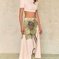 d7e1a37c253f6ab9296d82b8382525ce847f5ab6_CNM7032_3_ecru_look_puff_sleeve_crop_top