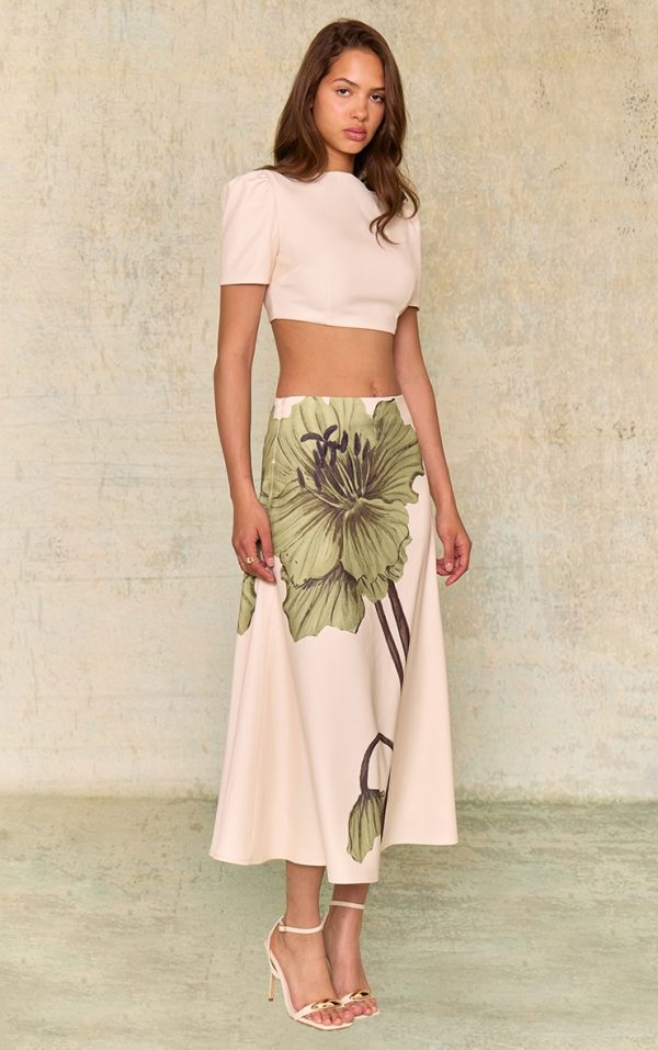 d7e1a37c253f6ab9296d82b8382525ce847f5ab6_CNM7032_3_ecru_look_puff_sleeve_crop_top