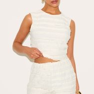 d80c7068618131062854728c31257f9561028a15_CNN1067_1_petite_cream_textured_hot_pants