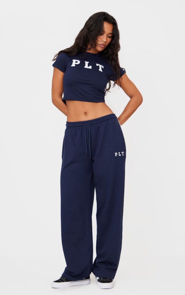 d8f861cc984dd8b04e1a0927eef2c2979c35e20d_CNK6437_1_prettylittlething_navy_contrast_binding_wide_leg_joggers