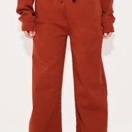 d928b9fbeed67f810845274280ba452157231edf_CNL8059_2_ginger_interlock_wide_leg_split_hem_joggers