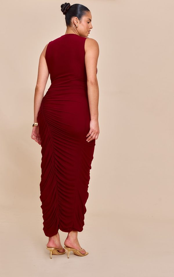 d929ecf6f2c9ed5bf58dc9053685587ac540dece_CNM7790_2_plus_deep_red_double_layer_mesh_boat_neck_ruched_maxi_dress