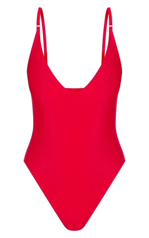 d9e179ce3574937bdc18b2a9c3d894111e021552_CNM0013_5_red_low_scoop_basic_swimsuit