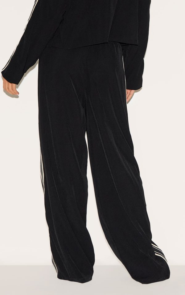 da16ea489753c592d212114ec906f1300097a1d7_CNM0274_3_black_side_stripe_woven_wide_leg_trousers