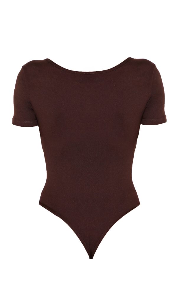 da35c0c26b51b9cc97b2371046aedefbd391d3a4_CNL9490_6_shape_chocolate_sculpted_v_neck_short_sleeve_bodysuit