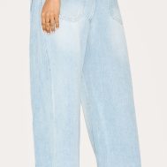 db4daa1cda2383fa52be5e5706fbb4571a35a87e_CNL5672_3_petite_light_blue_denim_side_pleated_detail_wide_leg_jeans